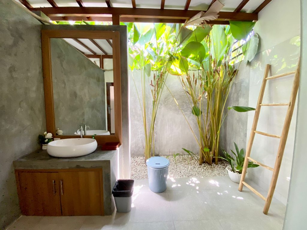 WhatsApp Image 2024-05-27 at 10.06.18 (1)